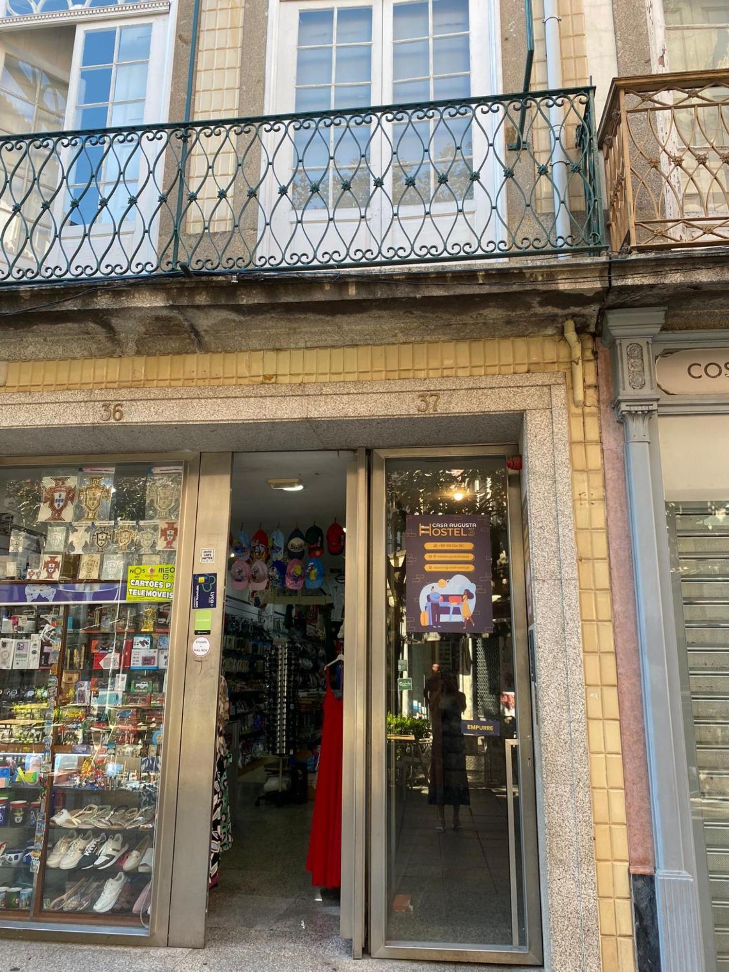 بيت شباب Casa Augusta 3 براغا المظهر الخارجي الصورة